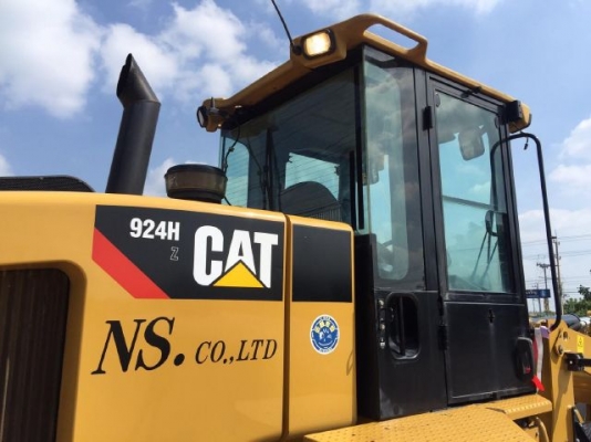 ขายรถตักล้อยาง CAT 924H ปี 2011 รถนอกนำเข้าเองจากญี่ปุ่น สภาพสวยพร้อมใช้ ขายรถตักล้อยาง CAT 924H ปี 2011 รถนอกนำเข้าเองจากญี่ปุ่น สภาพสวยพร้อมใช้