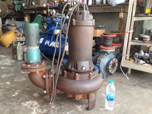 ขายไดโว่ Ebara 7.5HP. 380V ใบพัดแบบดูดโคลน ขนาดท่อ 3นิ้ว สภาพสวยมากเดิมๆ หมุนนิ่ม พร้อมใช้งาน