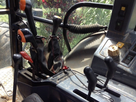 Newholland 7840 คานหน้า Newholland ใบดันหน้า ผาน3 โคลง4 ไคเฮงหลี