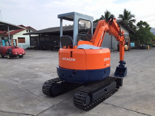รถขุด HITACHI EX30UR ทำสีใหม่ มือสองนำเข้าญี่ปุ่น รถขุด HITACHI EX30UR ทำสีใหม่ มือสองนำเข้าญี่ปุ่น