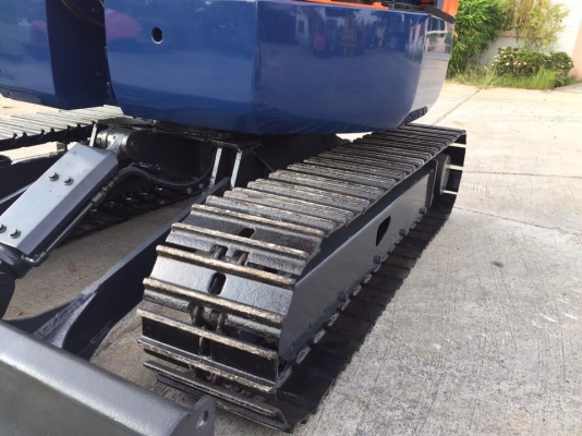 รถขุด HITACHI EX30UR ทำสีใหม่ มือสองนำเข้าญี่ปุ่น รถขุด HITACHI EX30UR ทำสีใหม่ มือสองนำเข้าญี่ปุ่น