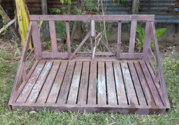 ตะกร้าบรรทุกท้ายรถ