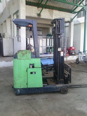 ขาย รถโฟล์คลิฟท์ไฟฟ้า TOYOTA รุ่น 7FBRS15