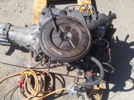 เครื่องมาสด้าแฟมิลี่พร้อมเกียร์