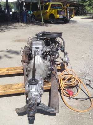 เครื่องมาสด้าแฟมิลี่พร้อมเกียร์