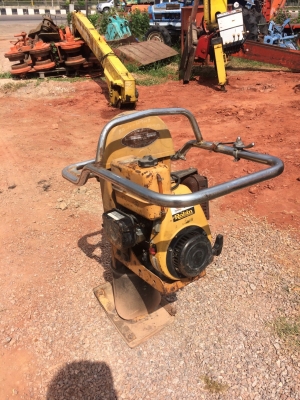 tractor-backhoe ขอบคุณลูกค้า นครนายก มากครับ มาอุดหนุน เครื่องตบดิน แบบจิงโจ้ ไปใช้งาน tractor-backhoe ขอบคุณลูกค้า นครนายก มากครับ มาอุดหนุน เครื่องตบดิน แบบจิงโจ้ ไปใช้งาน
