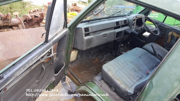 สินค้าเก่านอก*หัวเก๋งรถบรรทุก6ล้อกลาง/CABIN-DAIHATSU ,CABIN TOYOTA DYNAรุ่น:350-400(รุ่นยกหัวได้/ตาเหลี่ยม) ราคาเพียง 36,000 บาท