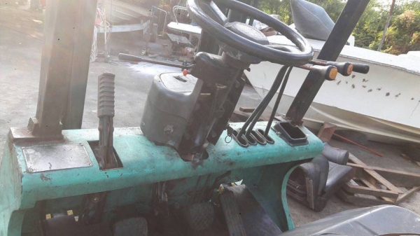 ขายรถโฟคลิ๊ฟมิตรซู2.5ตัน งาเทได้ เสา6เมตร3ท่อน เครื่องติดแก๊สจากโรงงานเครื่องดีติดง่าย ลองมาขับดูก่อนครับ ขายถูก 135000 บาท