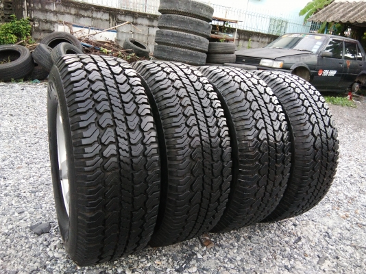 ขายแม็กTOYOTA 6รูขอบ15 พร้อมยางมิชลิน 255/70R15 ปี08 ดอกยางเต็มเท่ากันแม็กสวยยางสวยมาก ถอดเก็บไว้ไม่ได้ใช้งาน จำนวน 1 ชุด พร้อมแท้ 24 ตัว