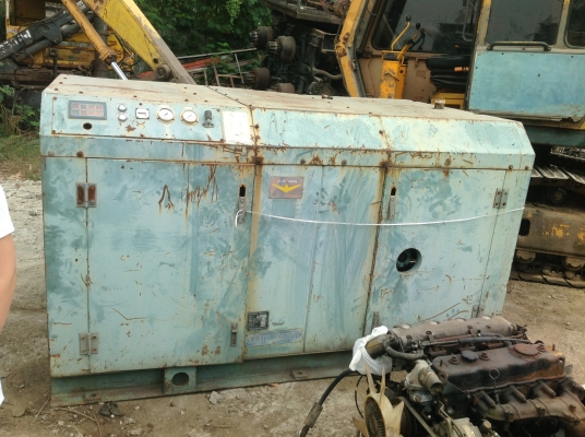 ปั้มลมเก่านอกใช้มอเตอร์ 5ตัวมีตั้งแต่75-200แรง ปั้มลมเก่านอกใช้มอเตอร์ 5ตัวมีตั้งแต่75-200แรง