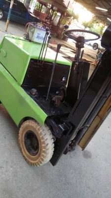 ขายโฟกลิพย์ญ๊่ปุ่น 1.5ตันใช้งานได้ปกติ ขายโฟกลิพย์ญ๊่ปุ่น 1.5ตันใช้งานได้ปกติ