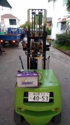 ขายโฟกลิพย์ญ๊่ปุ่น 1.5ตันใช้งานได้ปกติ ขายโฟกลิพย์ญ๊่ปุ่น 1.5ตันใช้งานได้ปกติ