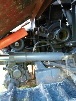 ขายรถเกี่ยวข้าวอุ้มคูโบต้า 68g