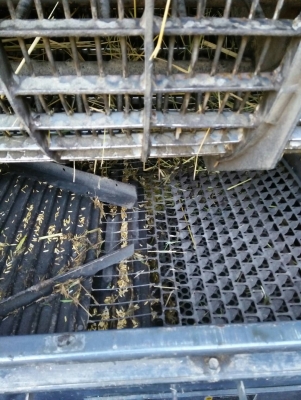 ขายรถเกี่ยวข้าวอุ้มคูโบต้า 68g