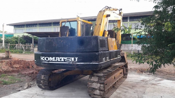 ขายแบ็คโค โคมัสสุ pc120 -3 สภาพดีมาก เครื่องเดิมปั้มเดิม แอร์เย็น รถเดิมๆๆ  สวยกว่านี้เก่าญี่ปุ่นเลยครับ