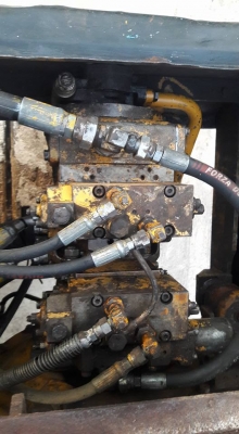 ขายแบ็คโค โคมัสสุ pc120 -3 สภาพดีมาก เครื่องเดิมปั้มเดิม แอร์เย็น รถเดิมๆๆ  สวยกว่านี้เก่าญี่ปุ่นเลยครับ