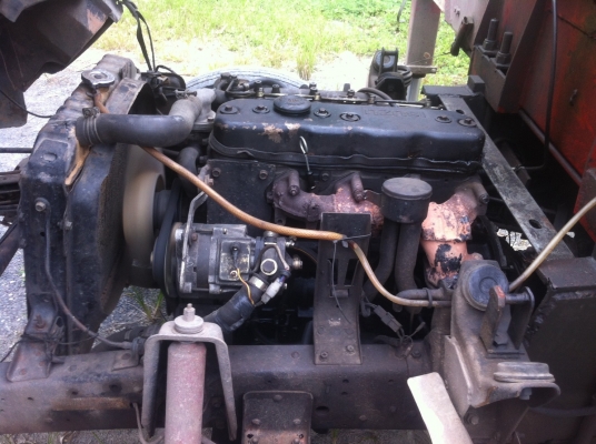 ขายด่วนรถหกล้อ พร้อมเครน 3.3 ตันครับ กระบะยาว 5 เมตร