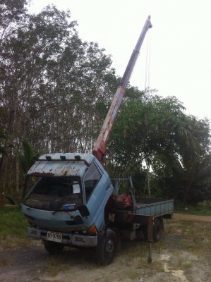 ขายด่วนรถหกล้อ พร้อมเครน 3.3 ตันครับ กระบะยาว 5 เมตร