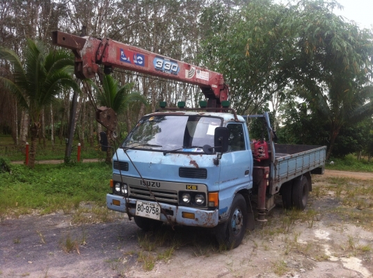 ขายด่วนรถหกล้อ พร้อมเครน 3.3 ตันครับ กระบะยาว 5 เมตร
