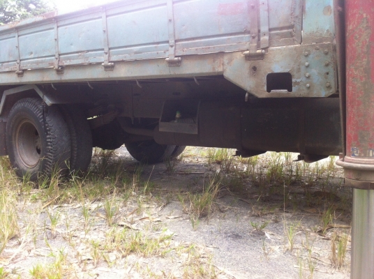 ขายด่วนรถหกล้อ พร้อมเครน 3.3 ตันครับ กระบะยาว 5 เมตร