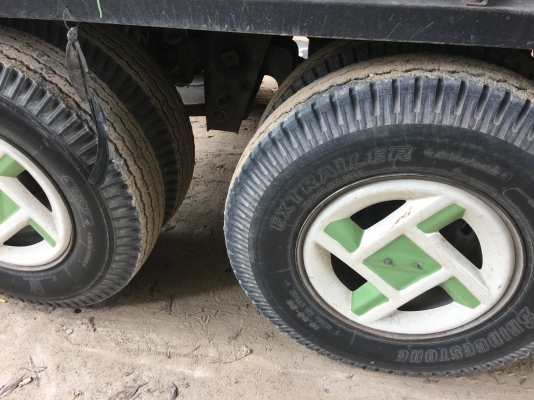 22ล้อแม่ลูกดั้ม360แรงปี55..เฟืองช้ายางสวยเต็ม รถร้านวัสดุก่อสร้างใช้ทุกหิน ทรายเท่านั้น ไมล์น้อย แค่1.8แสนกว่าๆ