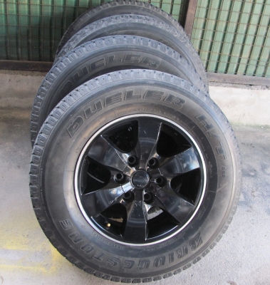 ขายล้อแม็กซ์พร้อมยางถูกๆชุดละ 4,300 บาท