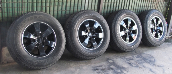 ขายล้อแม็กซ์พร้อมยางถูกๆชุดละ 4,300 บาท