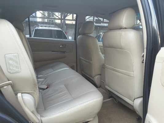 ขาย Toyota Fortuner 3.0V AT 4WD TOP ปี06.