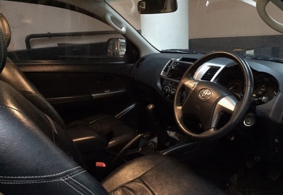 ขาย Toyota Vigo champ cab 2.5 Prerunner ขาย Toyota Vigo champ cab 2.5 Prerunner
