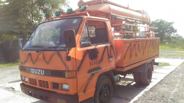 ขาย รถบรรทุก 6ล้อ อีซูซุ NKR59