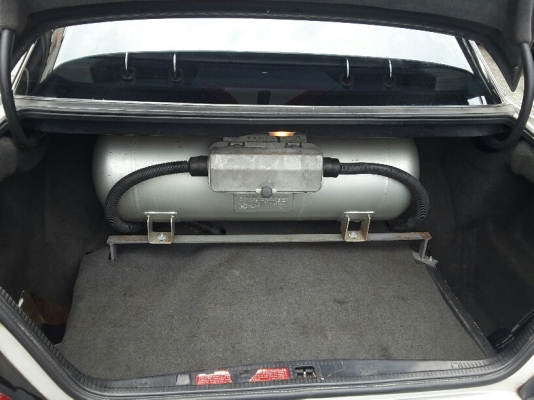 ขาย BENZ 230E W124 AT 2.3 LPG ปี93.