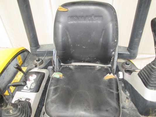 รถขุดเล็ก Komatsu รุ่น PC30MR-2 มือสองนำเข้าจากญี่ปุ่น สภาพสวย พร้อมใช้งาน