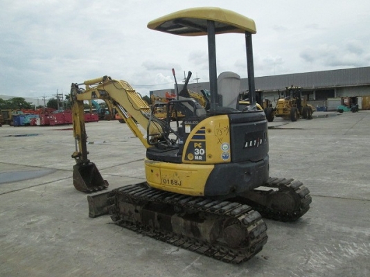 รถขุดเล็ก Komatsu รุ่น PC30MR-2 มือสองนำเข้าจากญี่ปุ่น สภาพสวย พร้อมใช้งาน