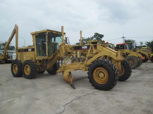 รถเกรดถนน Caterpillar 140H#2ZK00975 มือสองนำเข้า สภาพสวย ยังไม่เคยใช้งานในไทย