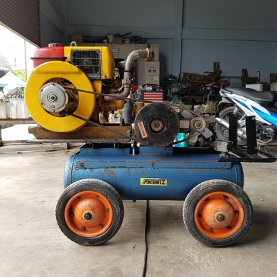 ปั้มลมเก่าญี่ปุ่นเครื่องยนต์ดีเซล ปั้มลมเก่าญี่ปุ่นเครื่องยนต์ดีเซล