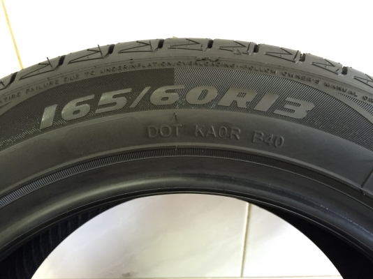 ขายยาง DEESTONE VINCENTE 165/60R13 ผลิตปลายปี 16 ขายยาง DEESTONE VINCENTE 165/60R13 ผลิตปลายปี 16