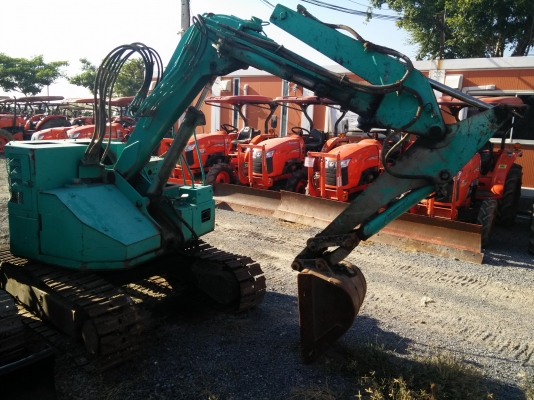 ขายรถแบคโฮยี่ห้อ HANIX S8B200 ตามสภาพเลยครับ ราคาแบบลดสุดๆกันไปเลย สนใจติดต่อมาครับที่สันต์ 092-2603737