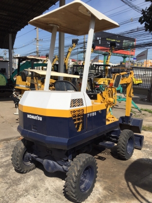 รถขุด ล้อยาง Komatsu PW05 เก่าญี่ปุ่นแท้ๆ