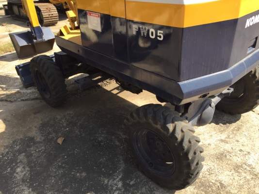 รถขุด ล้อยาง Komatsu PW05 เก่าญี่ปุ่นแท้ๆ