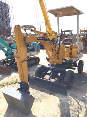 รถขุด ล้อยาง Komatsu PW05 เก่าญี่ปุ่นแท้ๆ