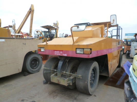 ขายรถบดล้อยาง DYNAPAC CP202W