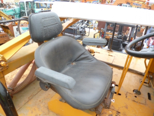 ขายรถบดล้อยาง DYNAPAC CP202W