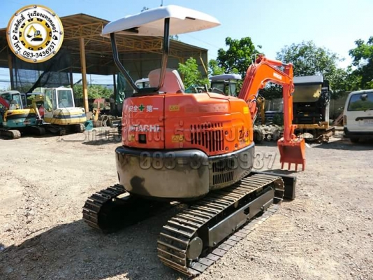 ขายด่วน รถขุดยอดนิยม HITACHI ZX35U เครื่องดี ปั้มดี ช่วงล่างสวย เอวแน่น สภาพพร้อมใช้งาน เป็นรถขุดเก่านอกนำเข้าจากญี่ปุ่น 100\% ราคา 450,000 บาท สนใจติดต่อ 083-3436937 กิตติศักดิ์