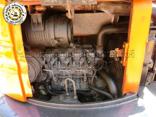 ขายด่วน รถขุดยอดนิยม HITACHI ZX35U เครื่องดี ปั้มดี ช่วงล่างสวย เอวแน่น สภาพพร้อมใช้งาน เป็นรถขุดเก่านอกนำเข้าจากญี่ปุ่น 100\% ราคา 450,000 บาท สนใจติดต่อ 083-3436937 กิตติศักดิ์