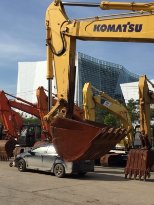 Komatsu PC300-8  รถเก่านอก เหมือนใหม่