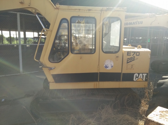 โปรโมชั่นปลายปีลดราคากันสุดๆ รถแม็คโค CAT E70 เก่านอกแท้ราคาเบา สภาพดี เครื่องยนต์ดี สนใจติดต่อสันต์ 092-2603737