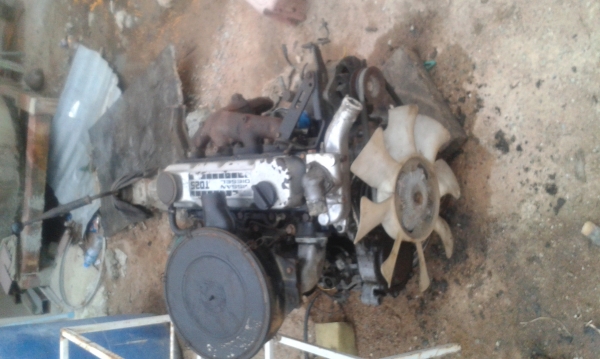 ขายเครื่อง nissan td 25