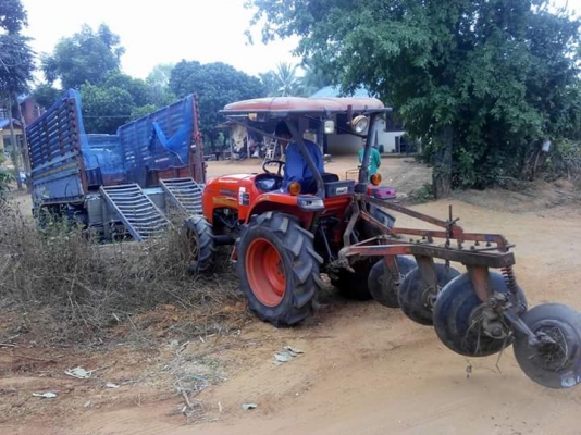 ขายคัพรถไถนา36แรงสภาพนางฟ้ารถไร่แท้ เครื่องดีไฮลิกแจ๋วราคาเบาคัพ ขายคัพรถไถนา36แรงสภาพนางฟ้ารถไร่แท้ เครื่องดีไฮลิกแจ๋วราคาเบาคัพ