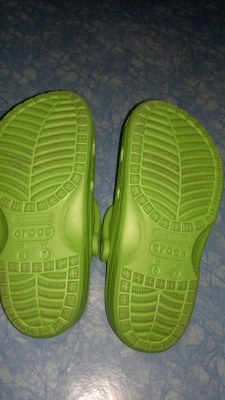 รองเท้า Crocs แท้ สภาพดี รองเท้า Crocs แท้ สภาพดี