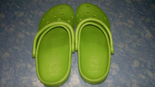 รองเท้า Crocs แท้ สภาพดี รองเท้า Crocs แท้ สภาพดี